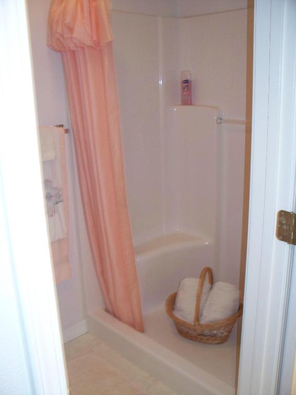 River Cove Elegant Waterfront Bed & Breakfast Post Falls Szoba fotó